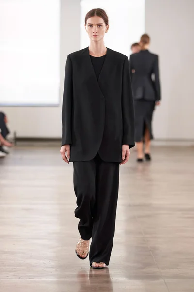 Look 40